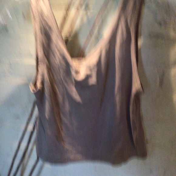 NEW! The Laundry Room Coors tank - Picture 2 of 9